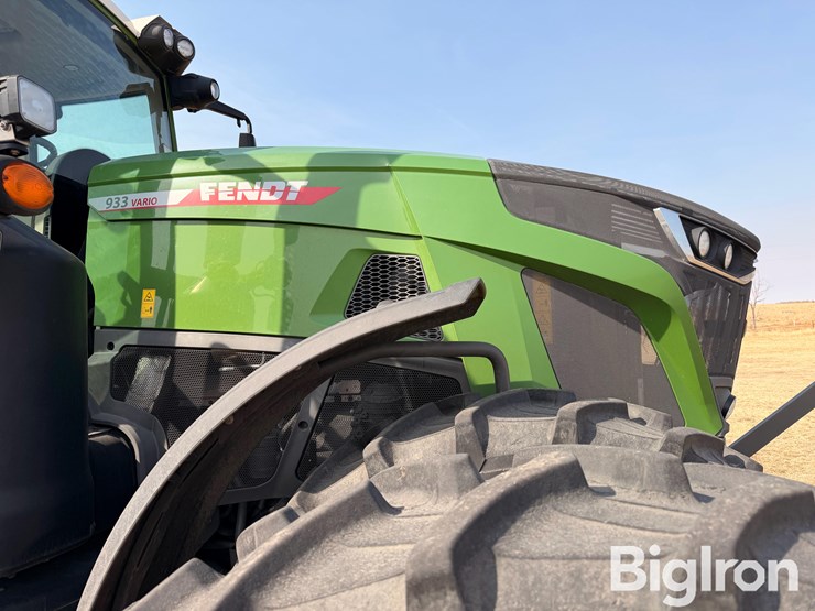 2024-fendt-933-vario-image-12