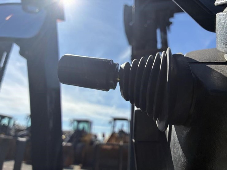 2006-nissan-mugl02a30lv-image-11