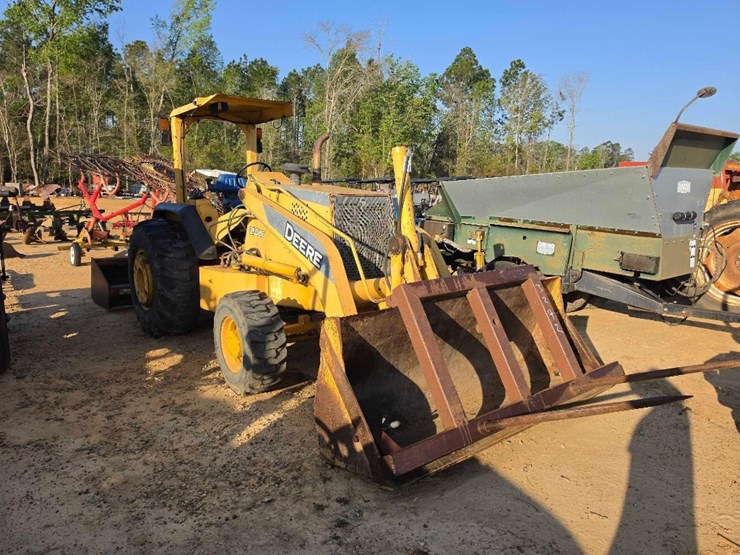 john-deere-210-image-4