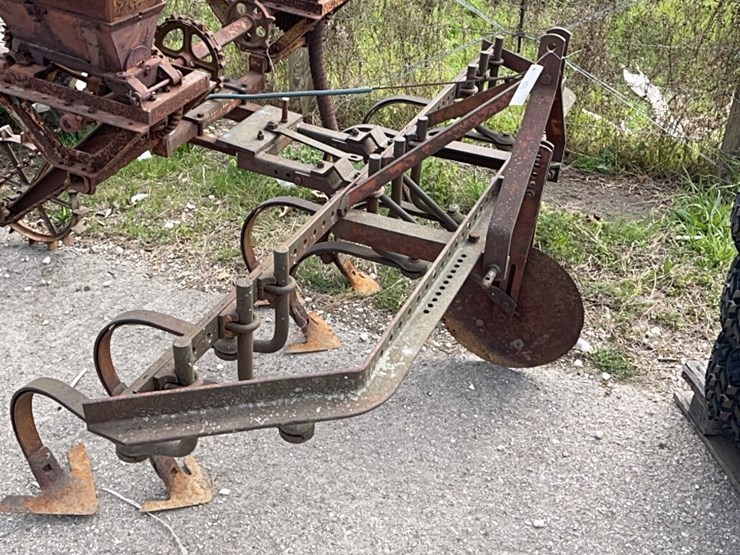 3-point-planter-image-2