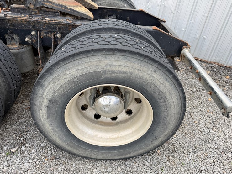 2002-international-9200i-image-6