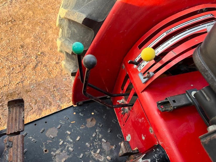 1985-case-ih-2250-image-42