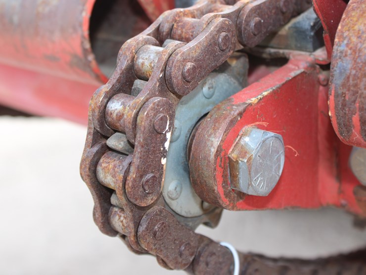 #1064-•-2009-morris-mfg-pro-ag-auto-align-bale-runner-16k-image-23