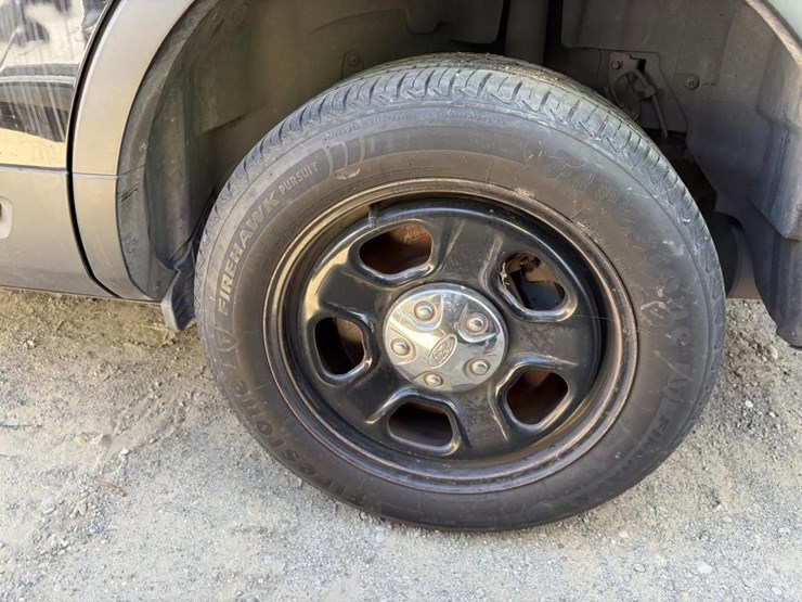 2018-ford-explorer-image-5