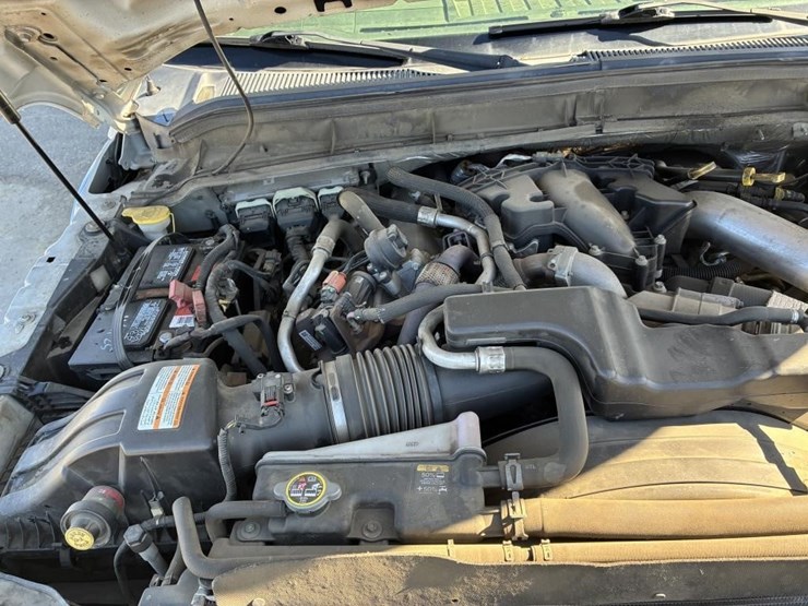 2012-ford-f550-xlt-image-7