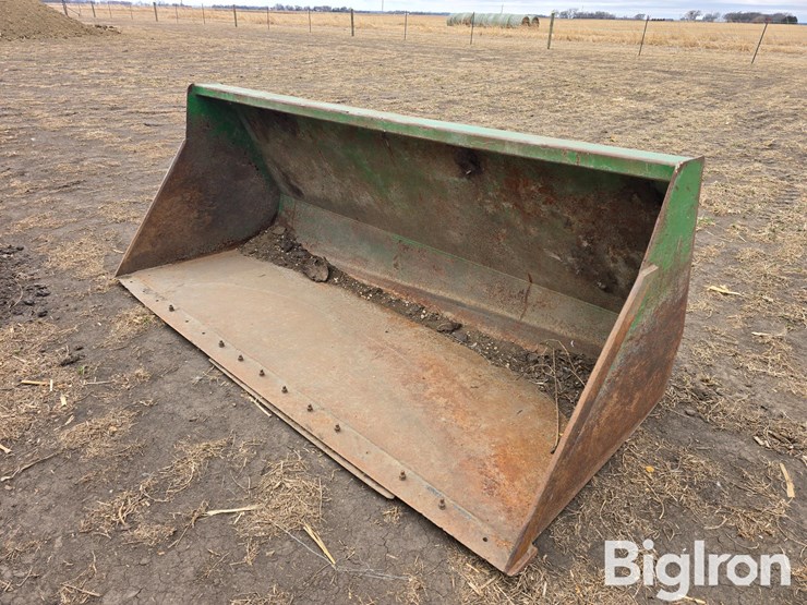 john-deere-8-image-1