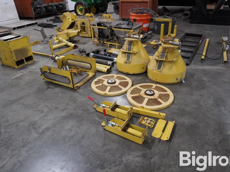 new-holland-tr88-image-1