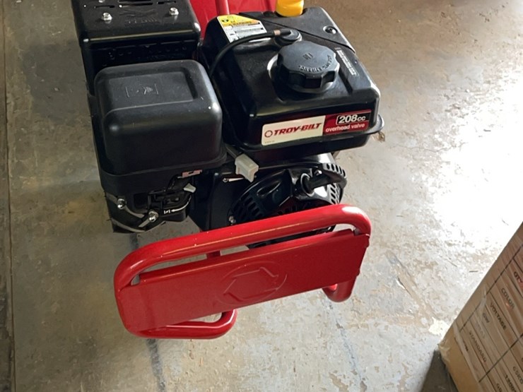 troy-bilt-super-bronco-image-2