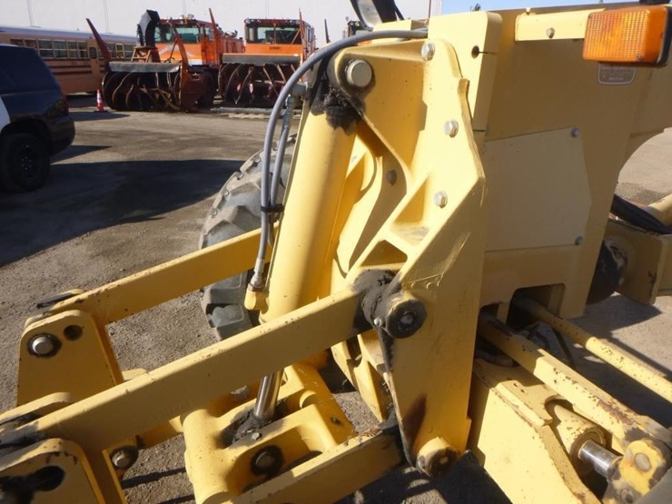 1996-deere-670b-image-12