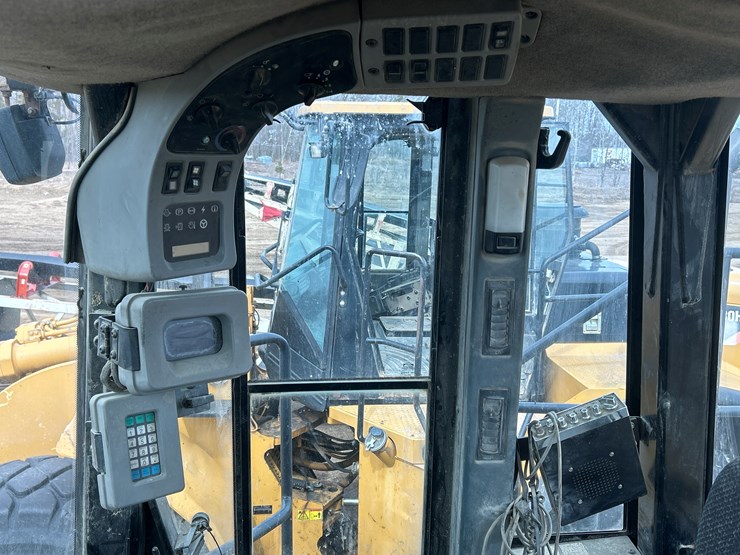 caterpillar-980g-image-50