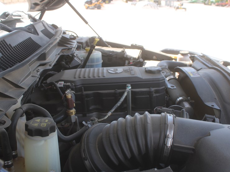 2015-dodge-3500-image-75