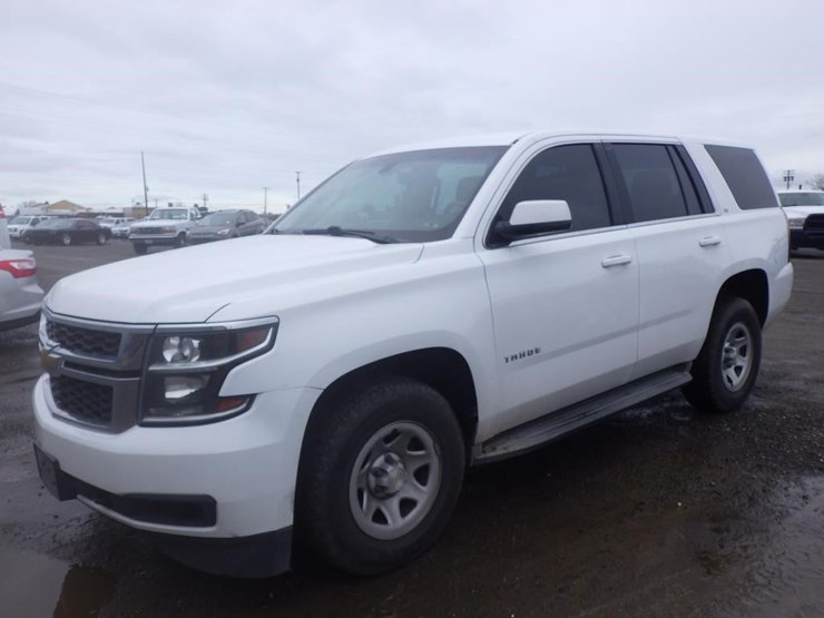 2016-chevrolet-tahoe-image-1