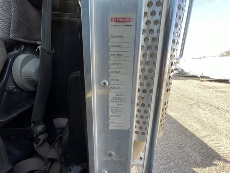 2007-kenworth-t800b-image-45