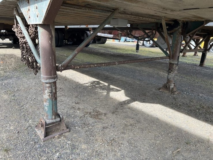 1984-alloy-tri-axle-dry-van-trailer-image-4