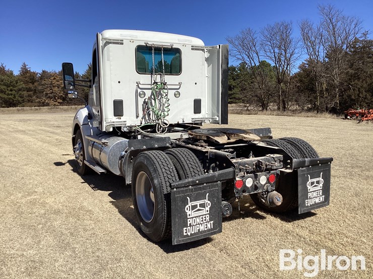 2019-kenworth-t680-image-7