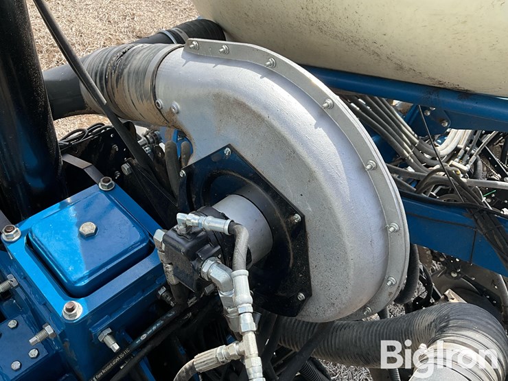 2013-kinze-3660-image-19