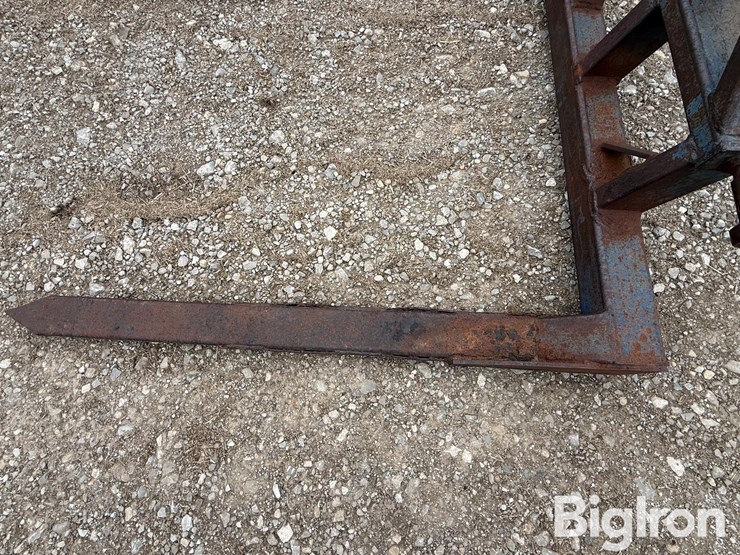 3--pt-mounted-bale-fork-image-10