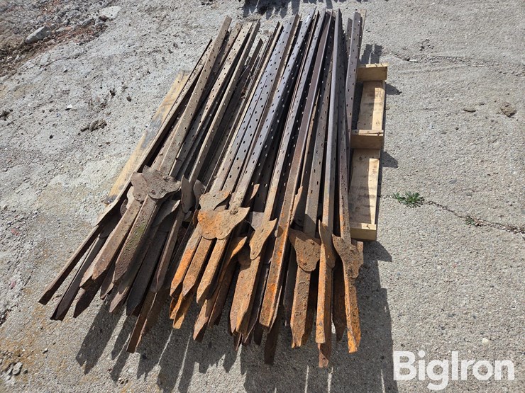 steel-t-posts-image-6