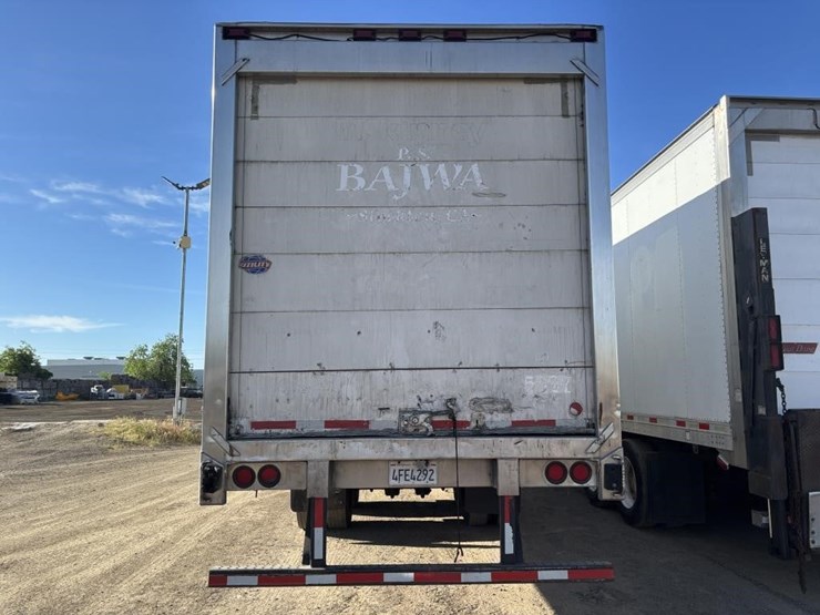 2000-utility-vs2r-image-12