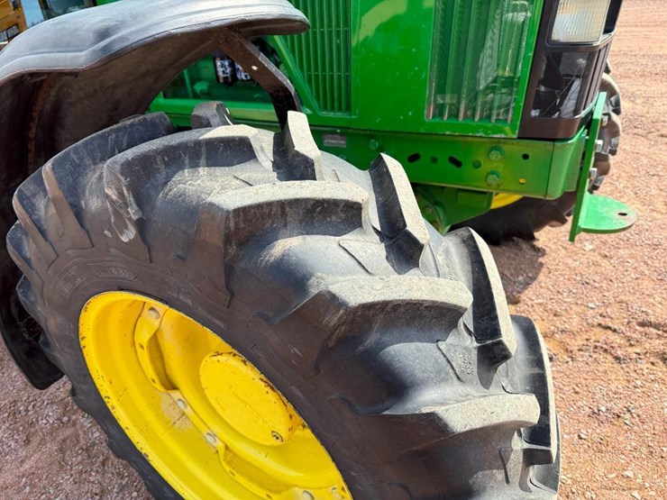 john-deere-7200-image-11