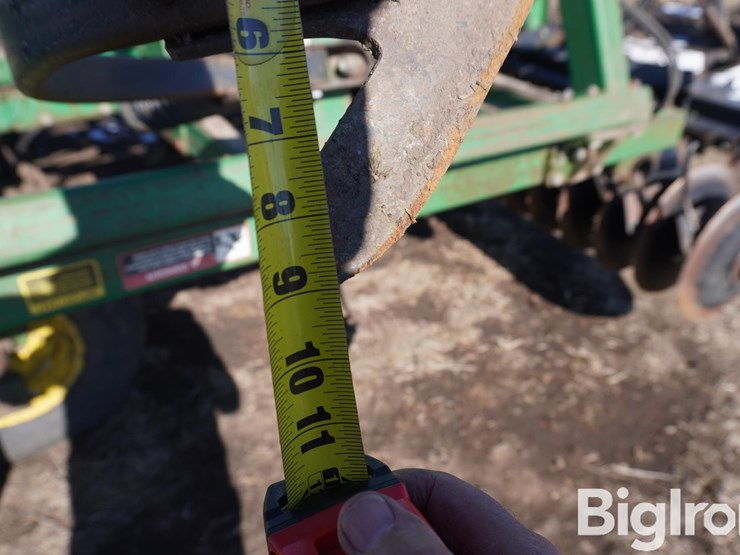 john-deere-726-image-13