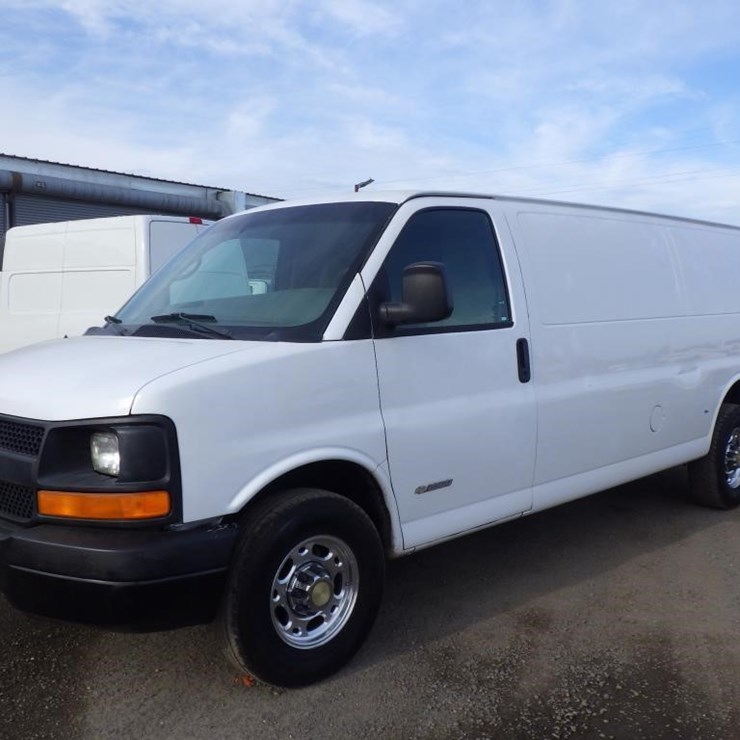 2005 CHEVROLET EXPRESS 2500