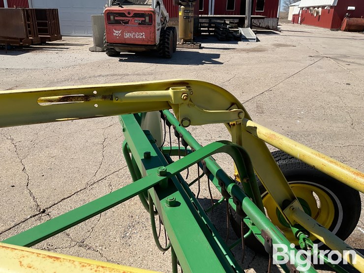 john-deere-640-image-13