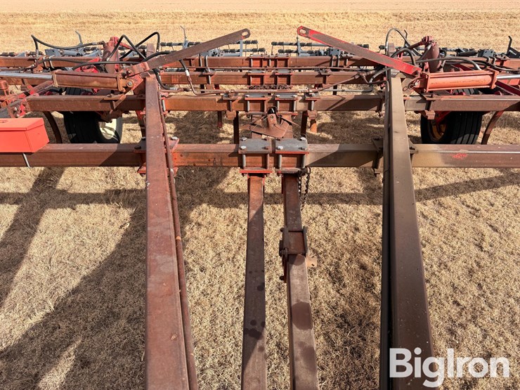 massey-ferguson-128-image-16