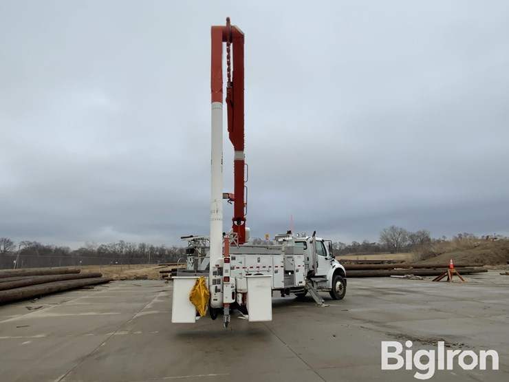 2016-freightliner-m2-106-image-5