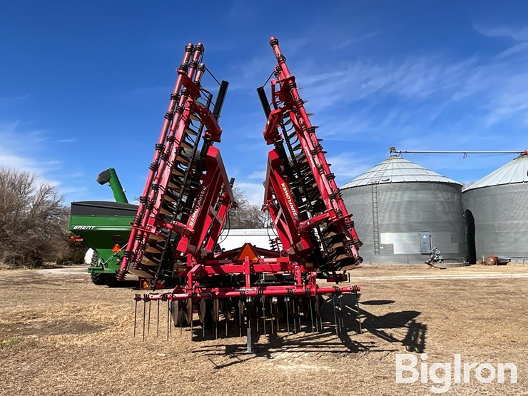 2011-sunflower-1435-image-6