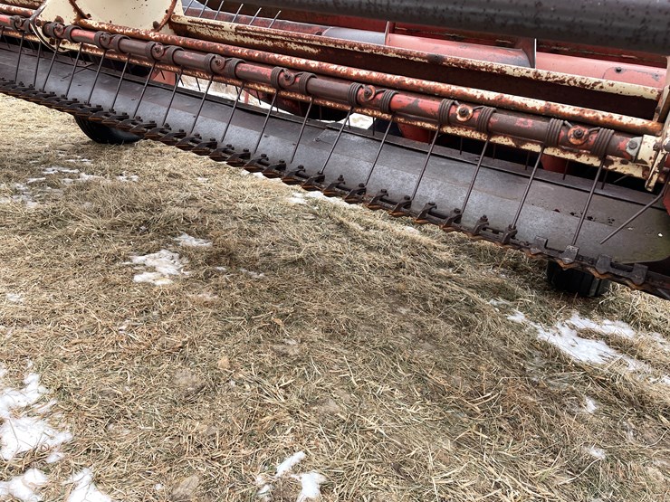 hesston-1014-image-12