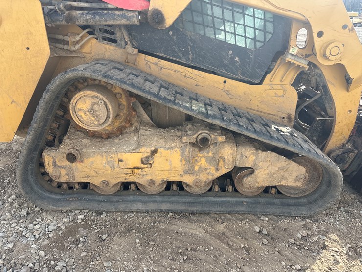 2017-caterpillar-239d-image-53