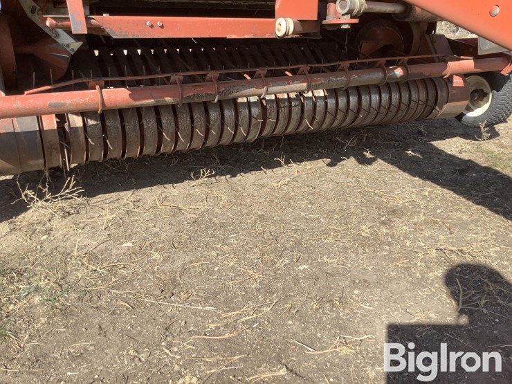 2000-hesston-856a-image-13