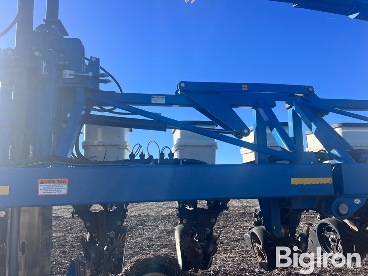 2005-kinze-3600-image-18