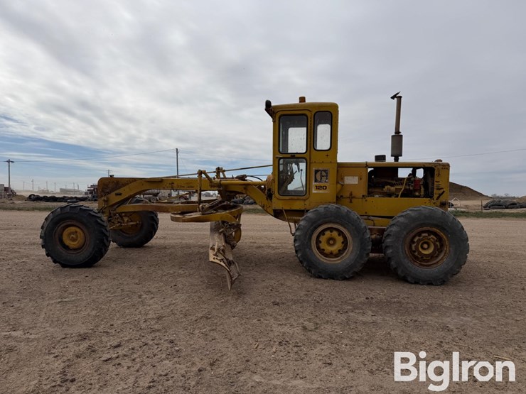 caterpillar-120-image-8