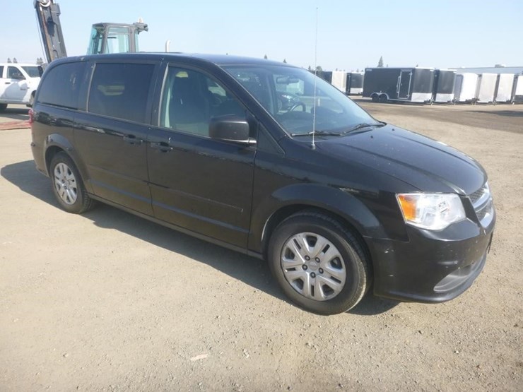 2016-dodge-grand-caravan-image-3
