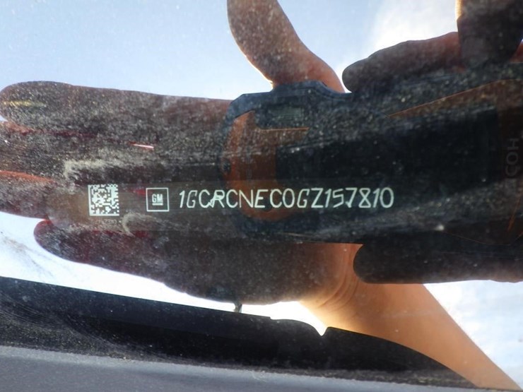 2016-chevrolet-1500-image-15