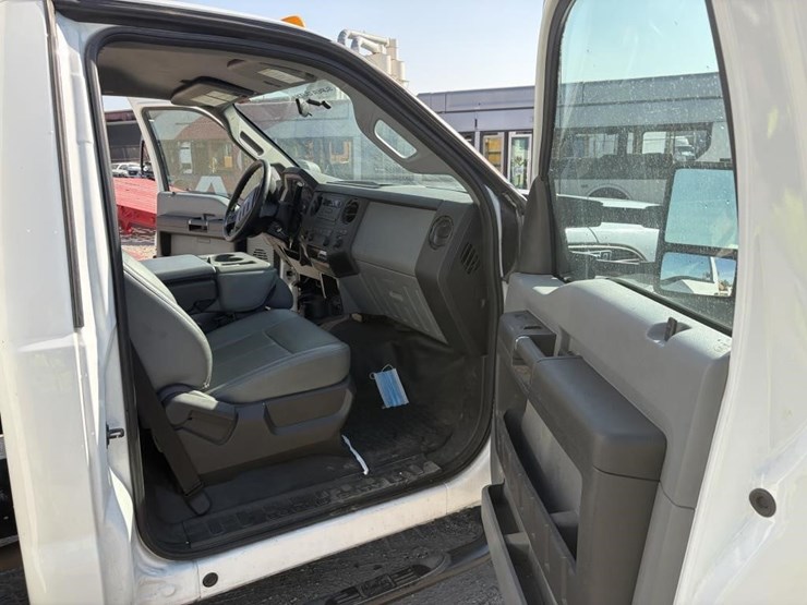 2012-ford-f450-image-9