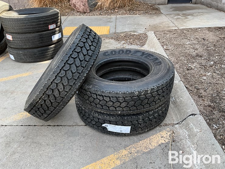 recapped-295/75r22.5-tires-image-8