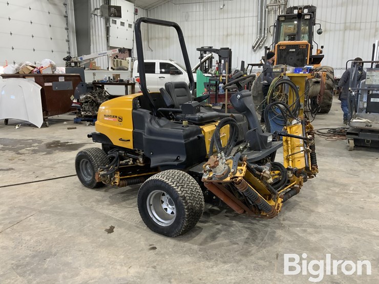 massey-ferguson-730-image-3