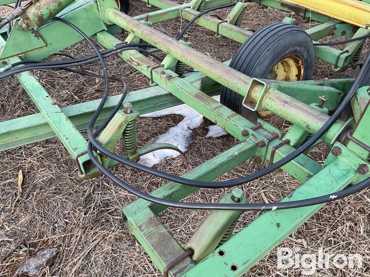 john-deere-1000-image-12