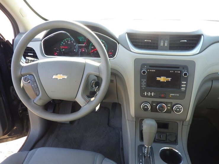 2017-chevrolet-traverse-image-9