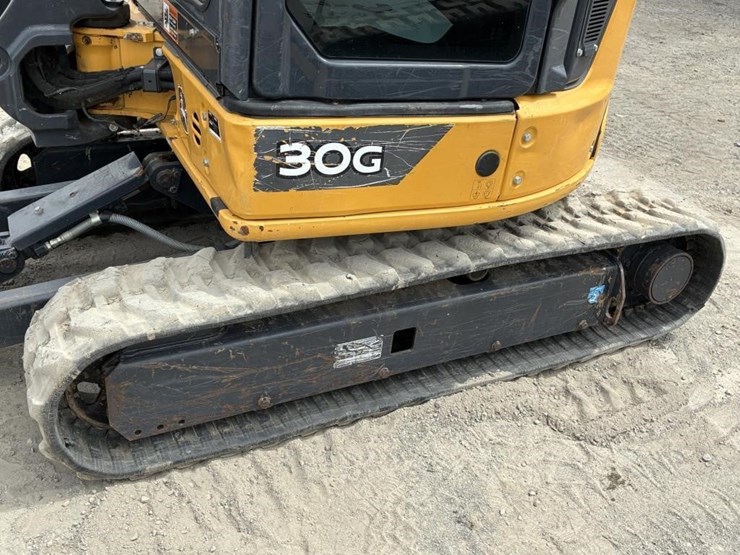2023-deere-30g-image-17