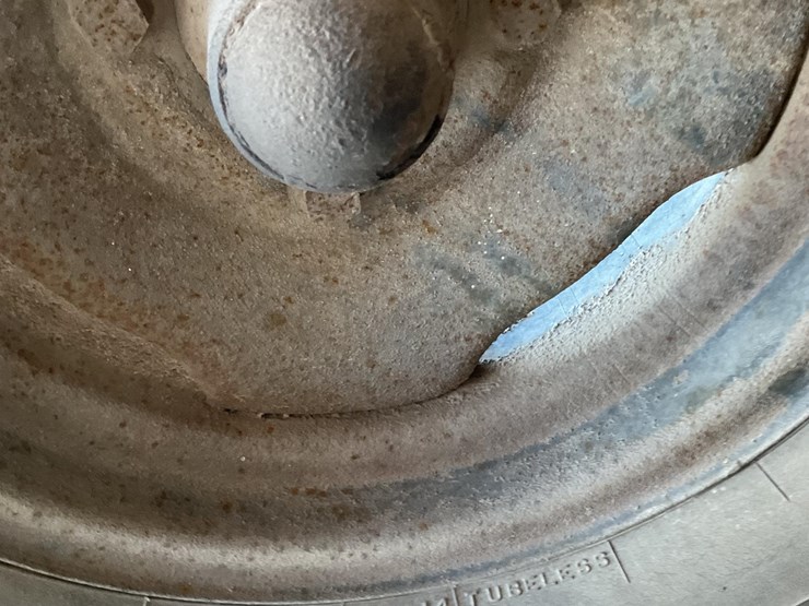 kuker-industries-10-200-pull-type-sprayer-image-18