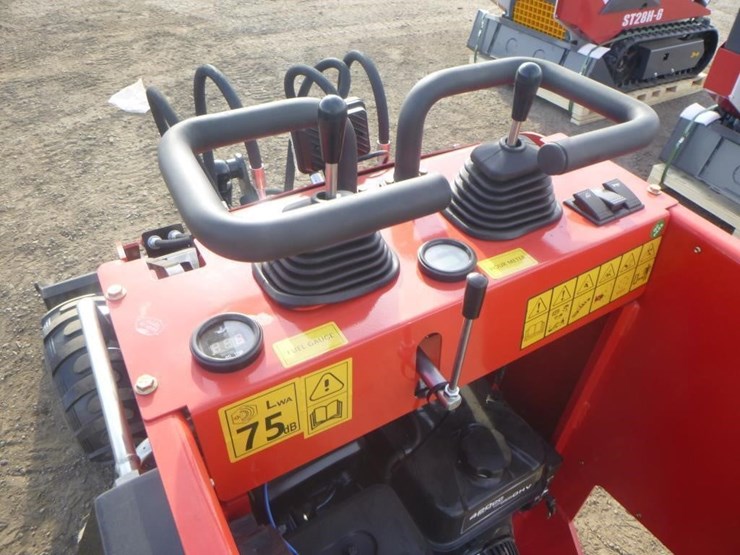 2026-sdlool-323w-skid-steer-loader-image-15