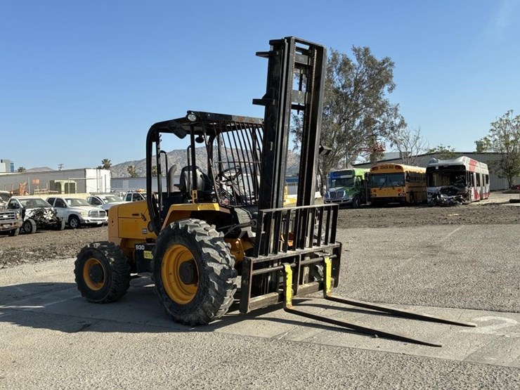 2017-jcb-930-image-2