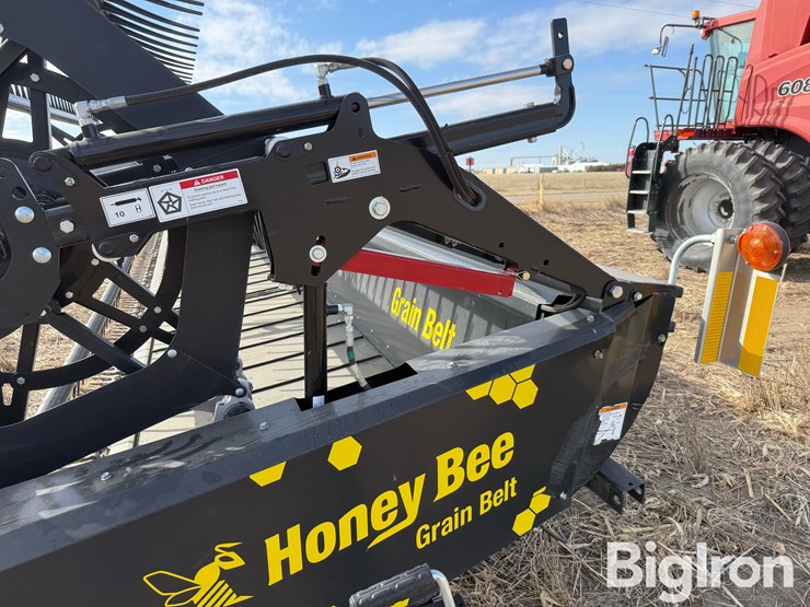 2016-honey-bee-sp36-image-12