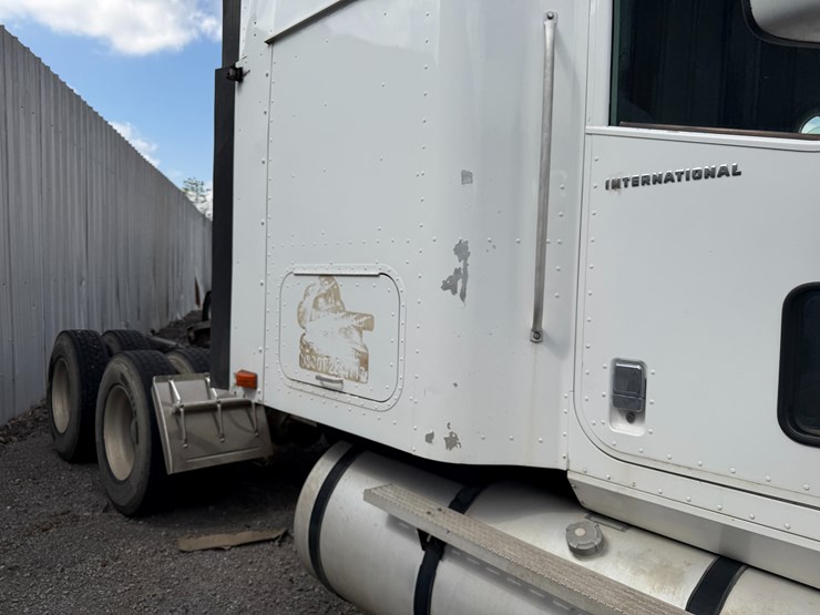 2002-international-9200i-image-42