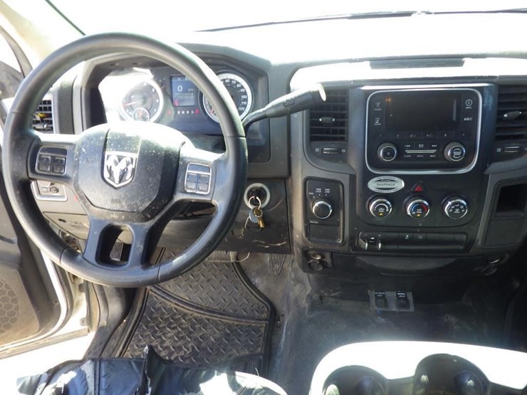 2014-dodge-1500-image-9