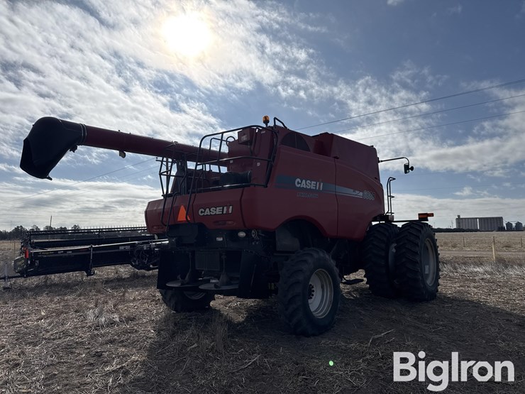 2011-case-ih-6088-image-5